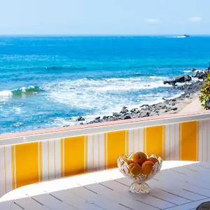 https://neptuno-ocean-view-beach-line-with-pool.in-canary-islands.com