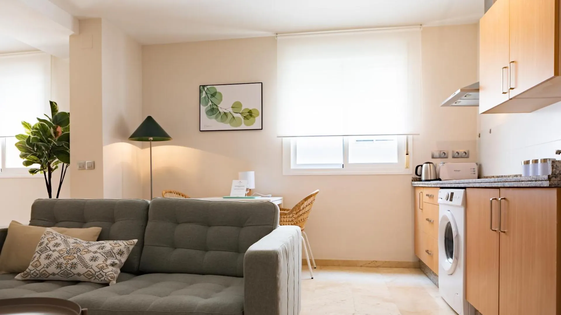Teatro Suites Malaga City Flat Apartment