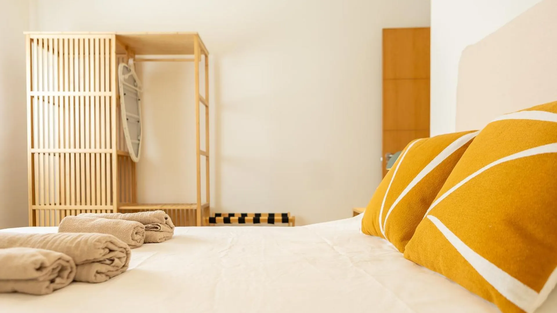 Teatro Suites Malaga City Flat 0*,  Spanien
