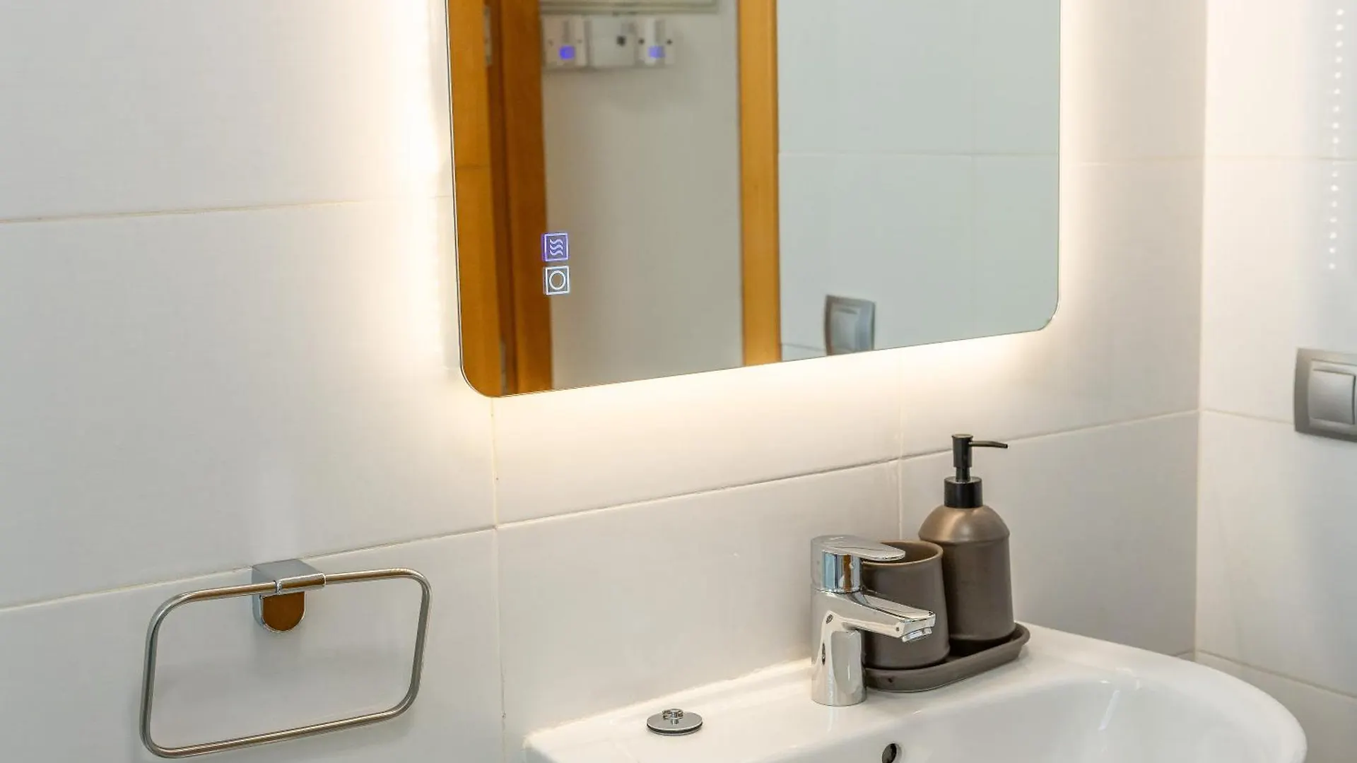 Teatro Suites Malaga City Flat Apartment