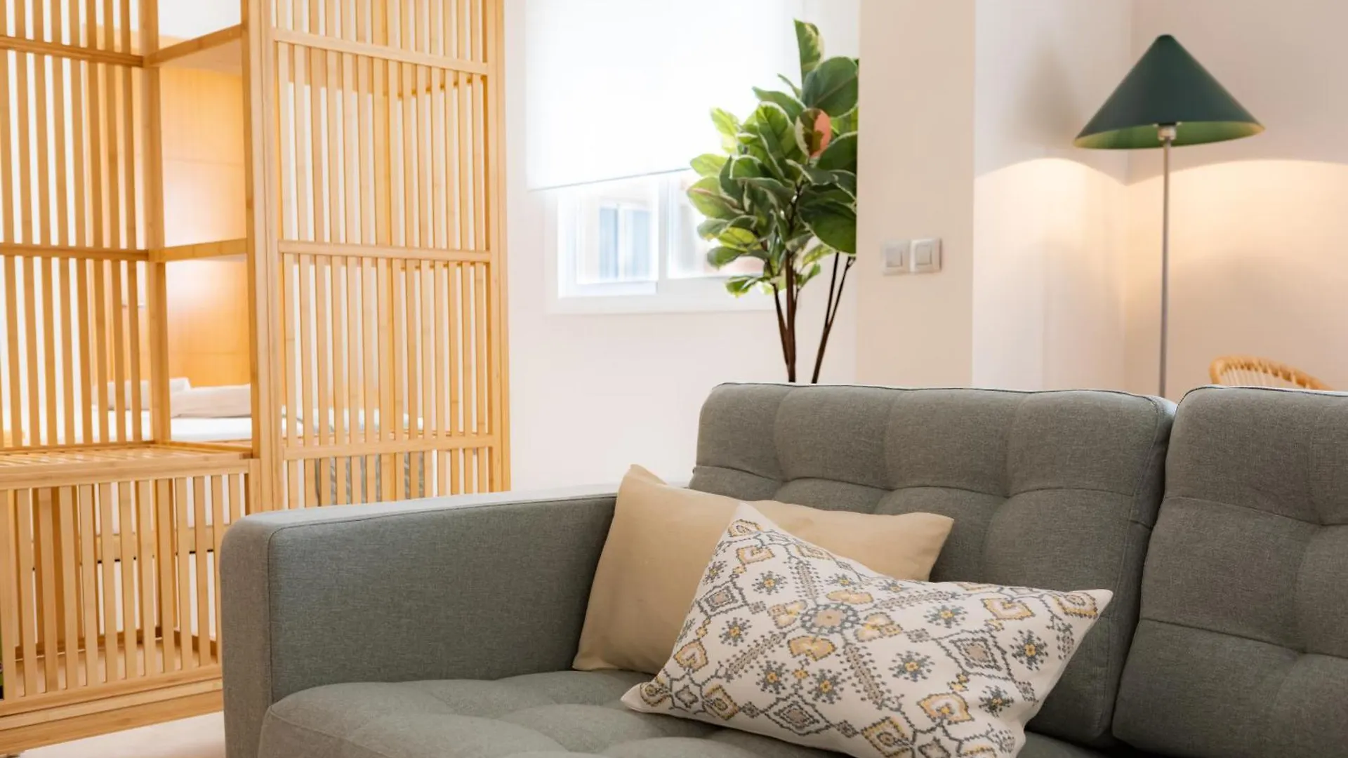 Appartamento Teatro Suites Málaga CITY FLAT
